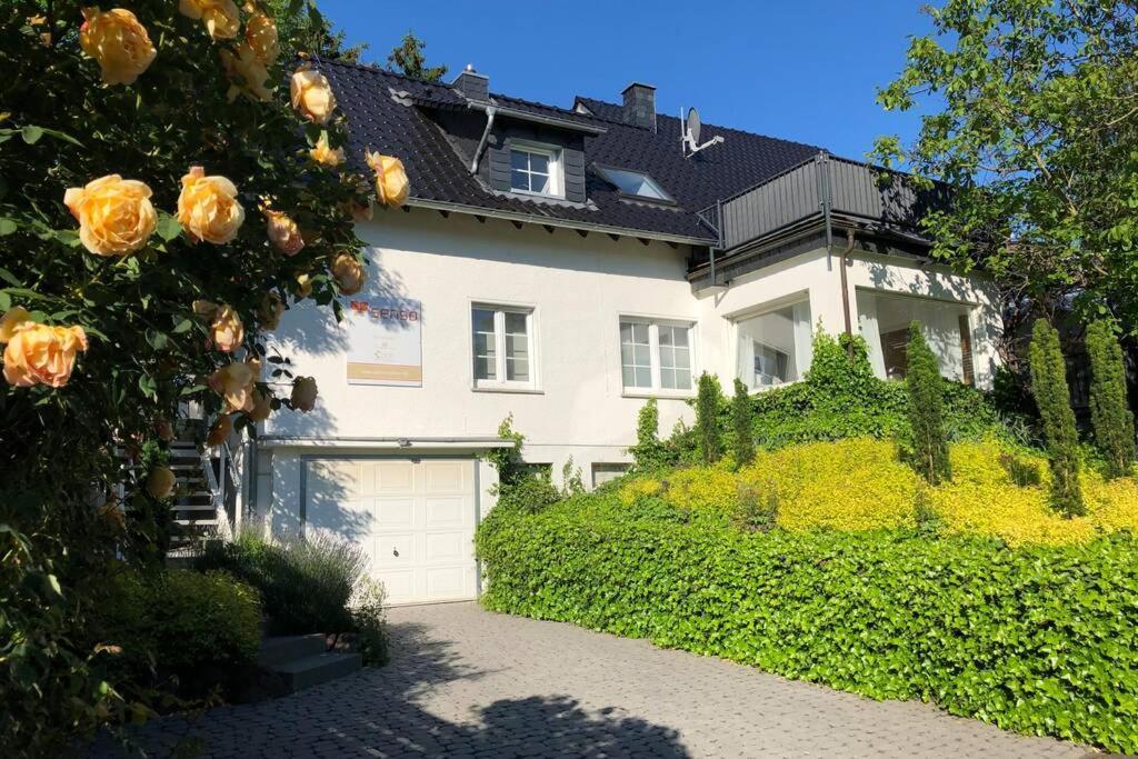 Schicke Landhauswohnung mit Dachterrasse Königswinter Exterior foto